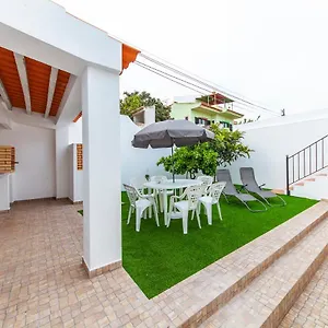  Casa de Férias D02 - Carrob Street House